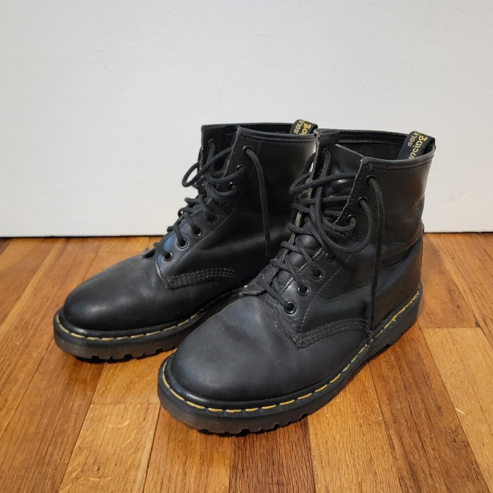 Vintage 90s Dr. Doc Martens 1460 Boot Sz. 8-9 US